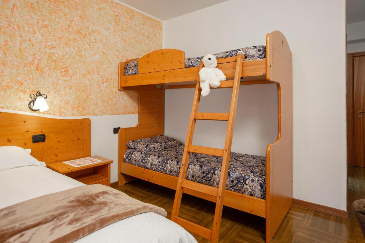 Hotel Biancospino Lanzada Bagian luar foto