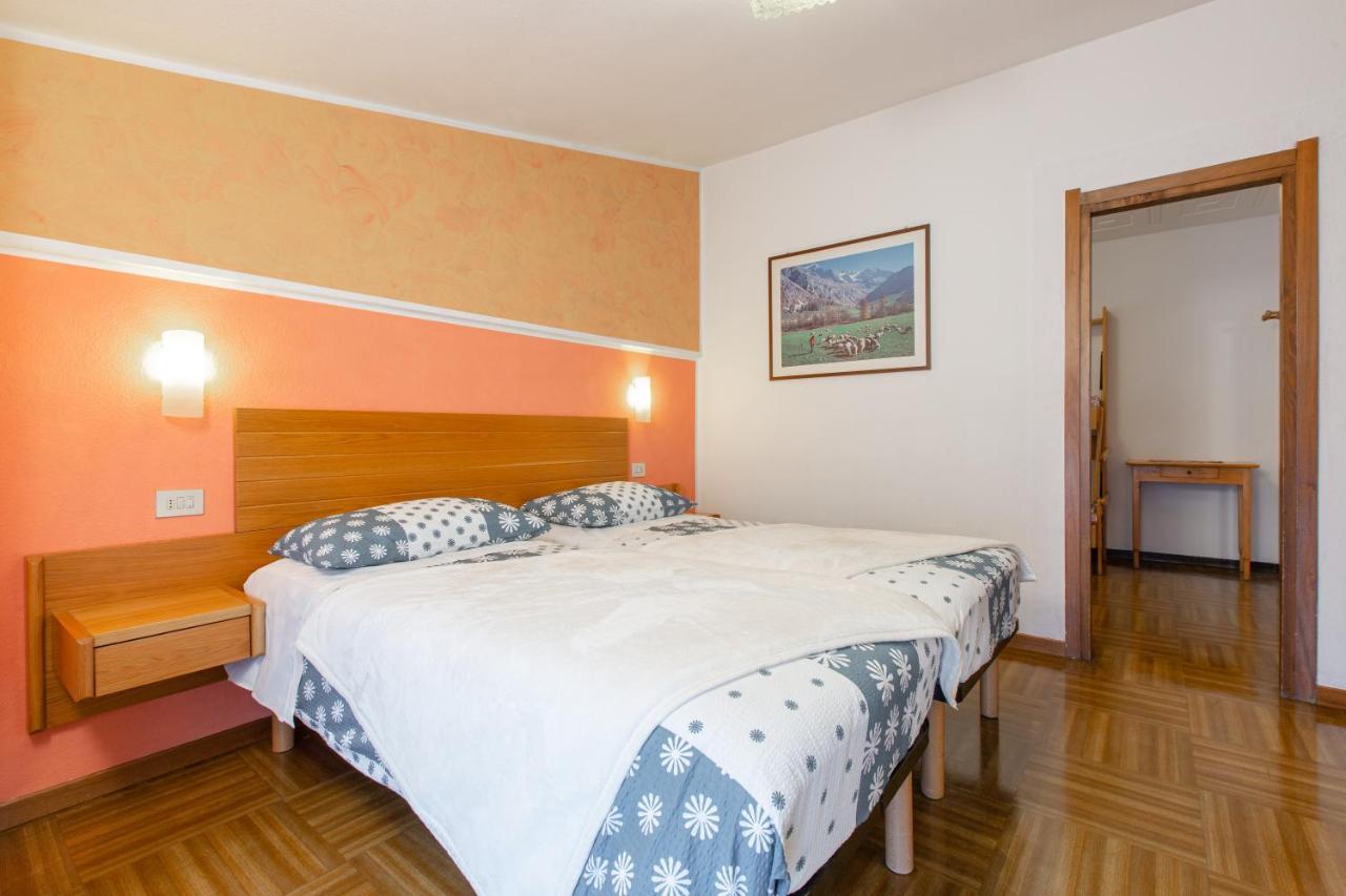 Hotel Biancospino Lanzada Bagian luar foto