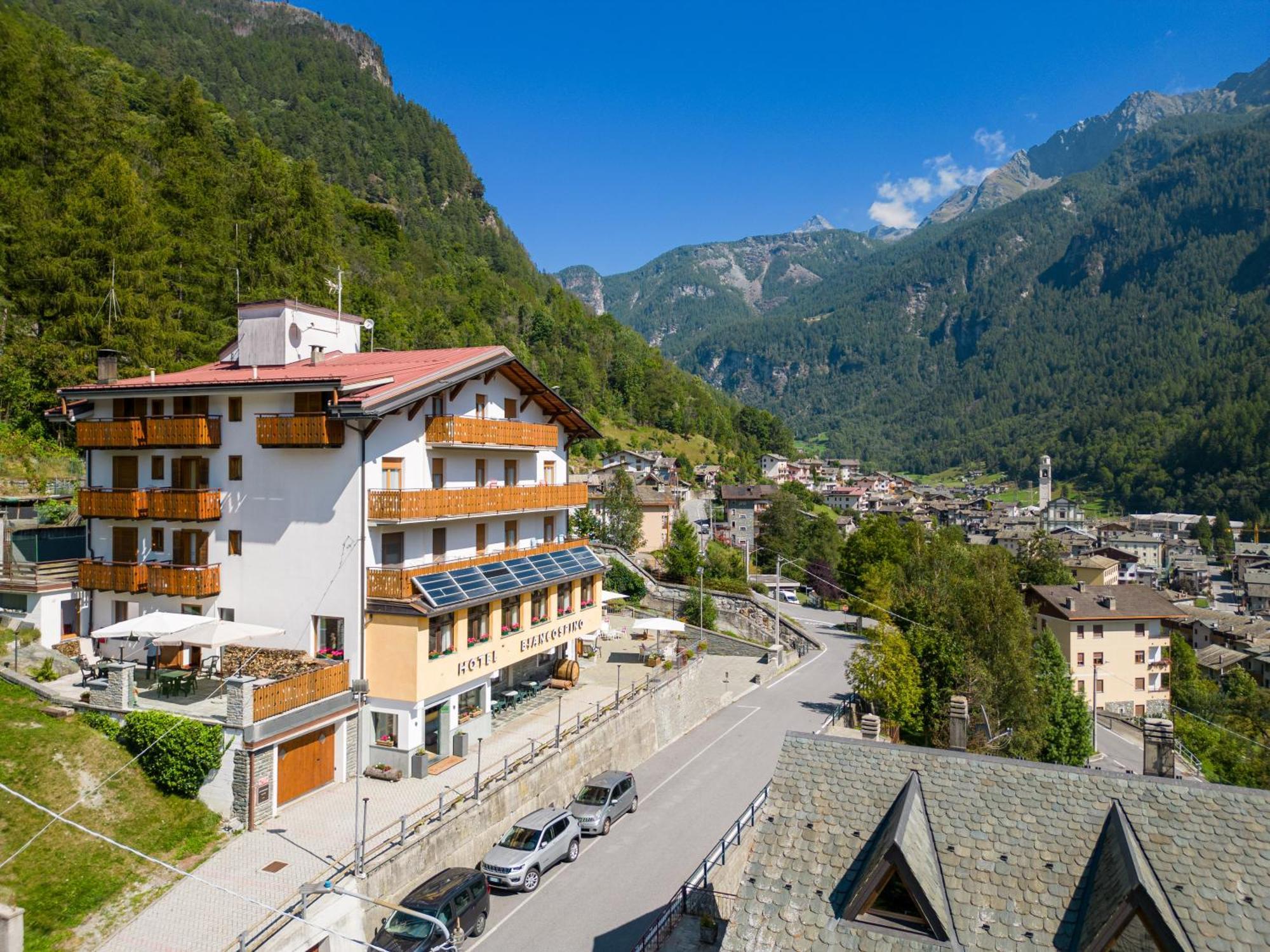 Hotel Biancospino Lanzada Bagian luar foto